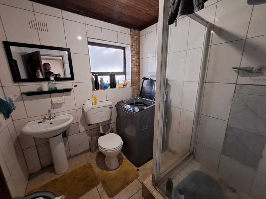 2 Bedroom Property for Sale in Malibu Village Western Cape